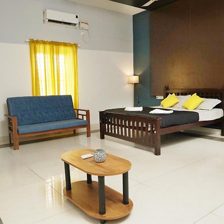 Orange Valley Town Residency Тривандрум Экстерьер фото